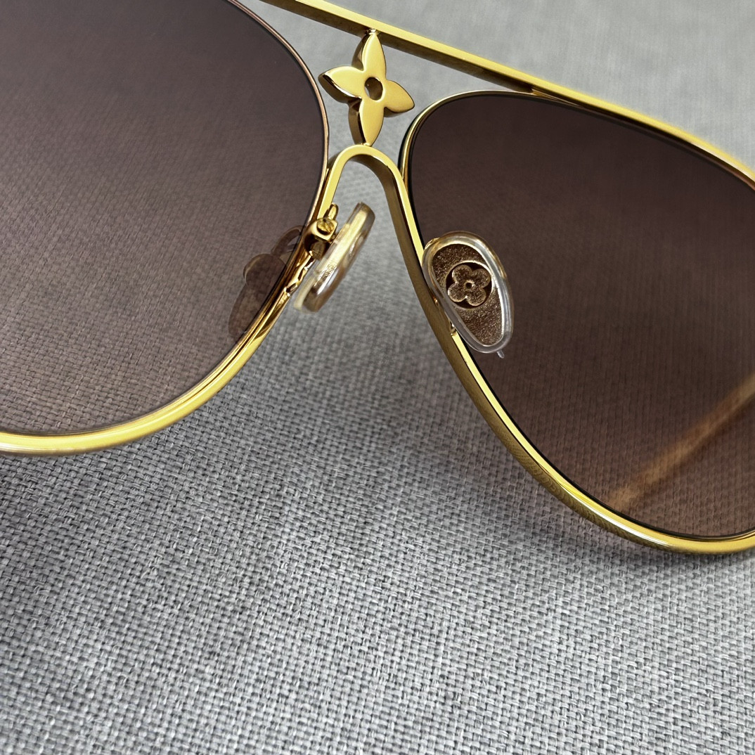 LV Glasses Z1870U 61-10-140 - Image 7