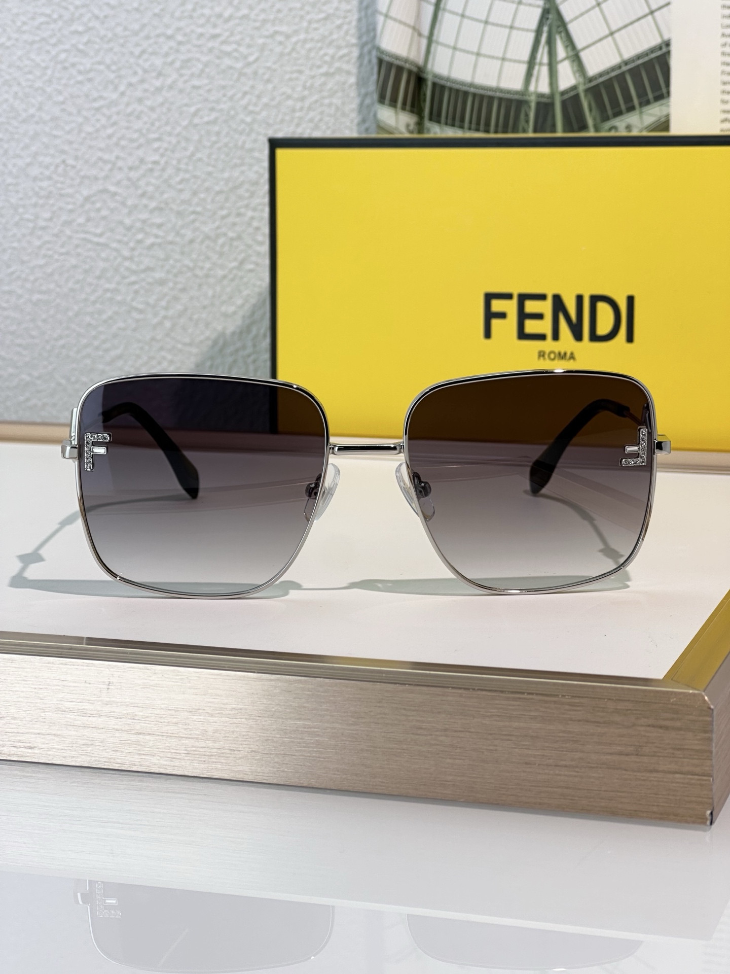 Fendi Glasses FE40149U 58-19-140 - Image 5