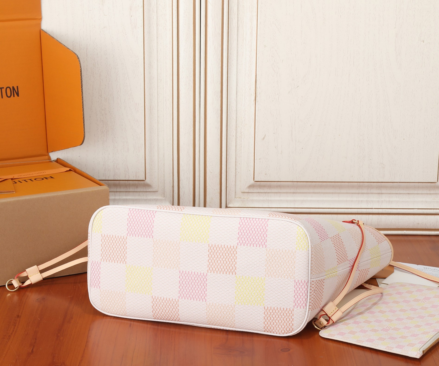 LV Neverfull MM N40668 31 x 28 x 14 cm Without Box - Image 4