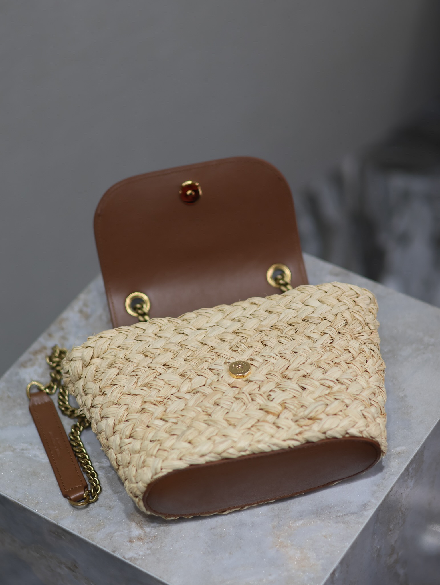 YSL Mini manon (raffiaaged vegetable tanned leather) 774269 23x12x6cm - Image 9