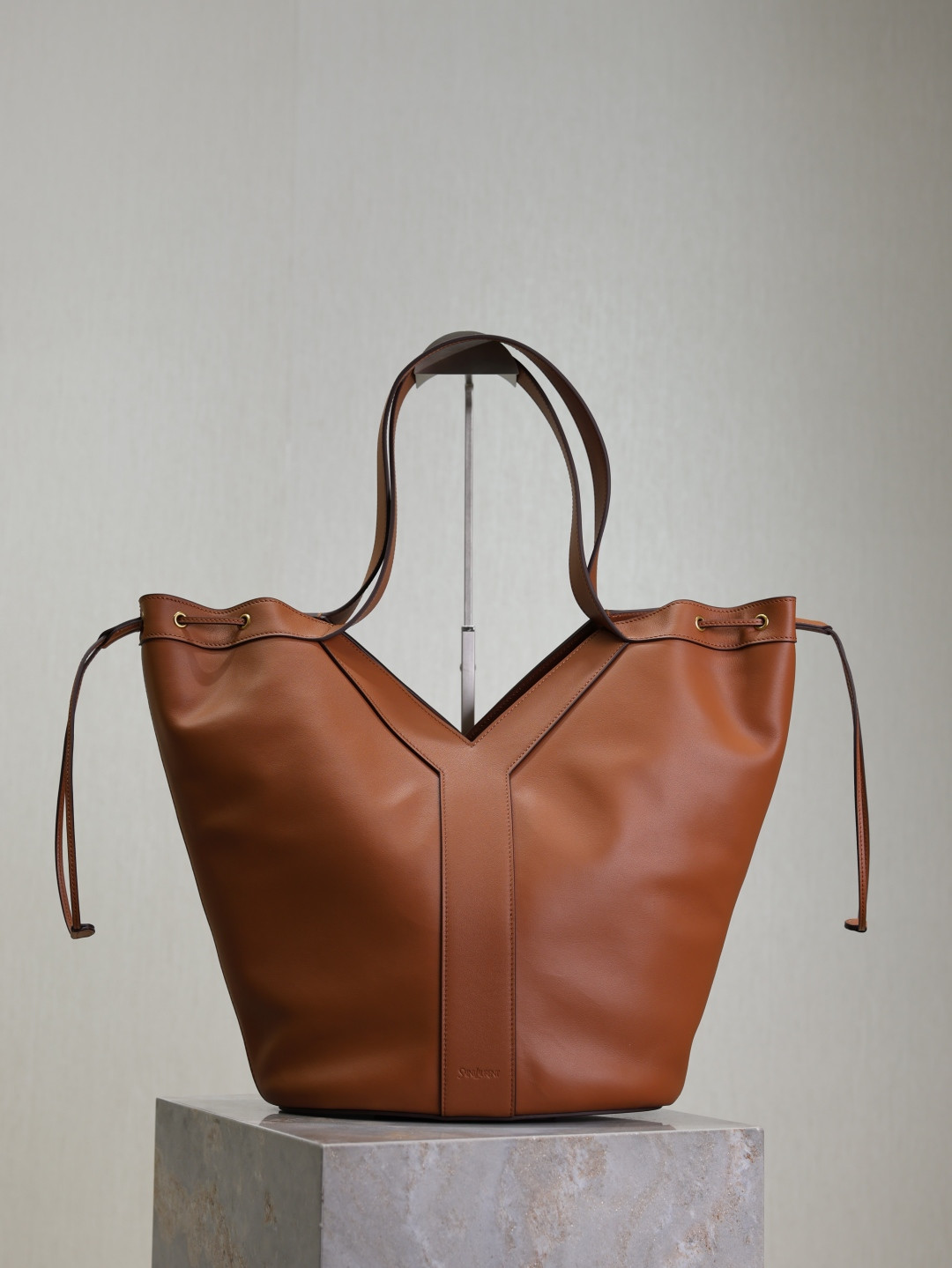 YSL Y Large Hobo (Leather) 35 x 25 x 15 cm