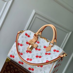 Alternative view of LV x TM Speedy Soft Bandouli¨¨re 30 M14238 21x17x30cm