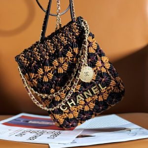 Chanel 22 mini Handbag 23x18.5x6cm