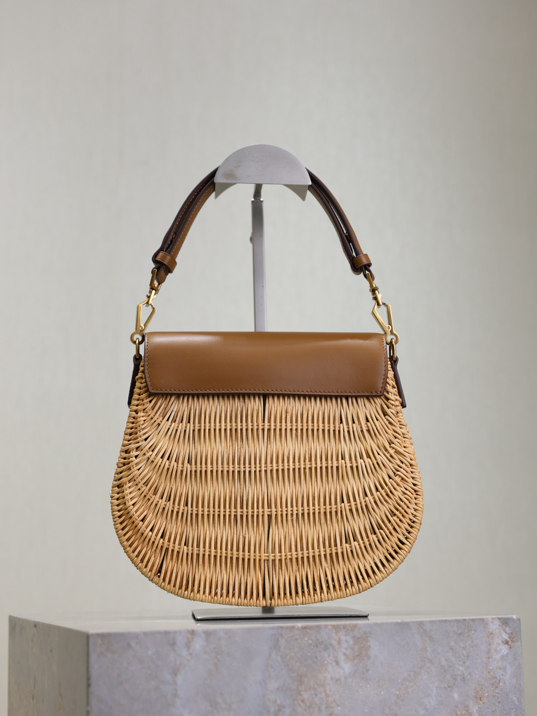 YSL Mini VOLTAIRE top handle bag in osier 20x22x7.5cm - Image 10