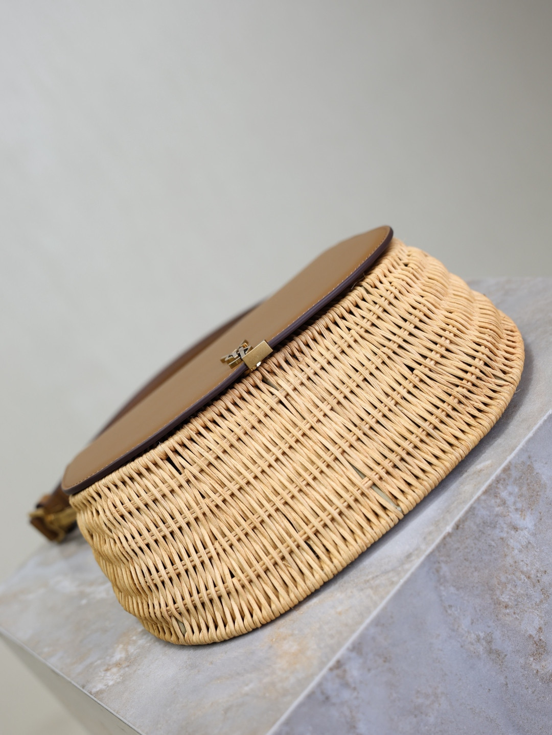 YSL Mini VOLTAIRE top handle bag in osier 20x22x7.5cm - Image 13