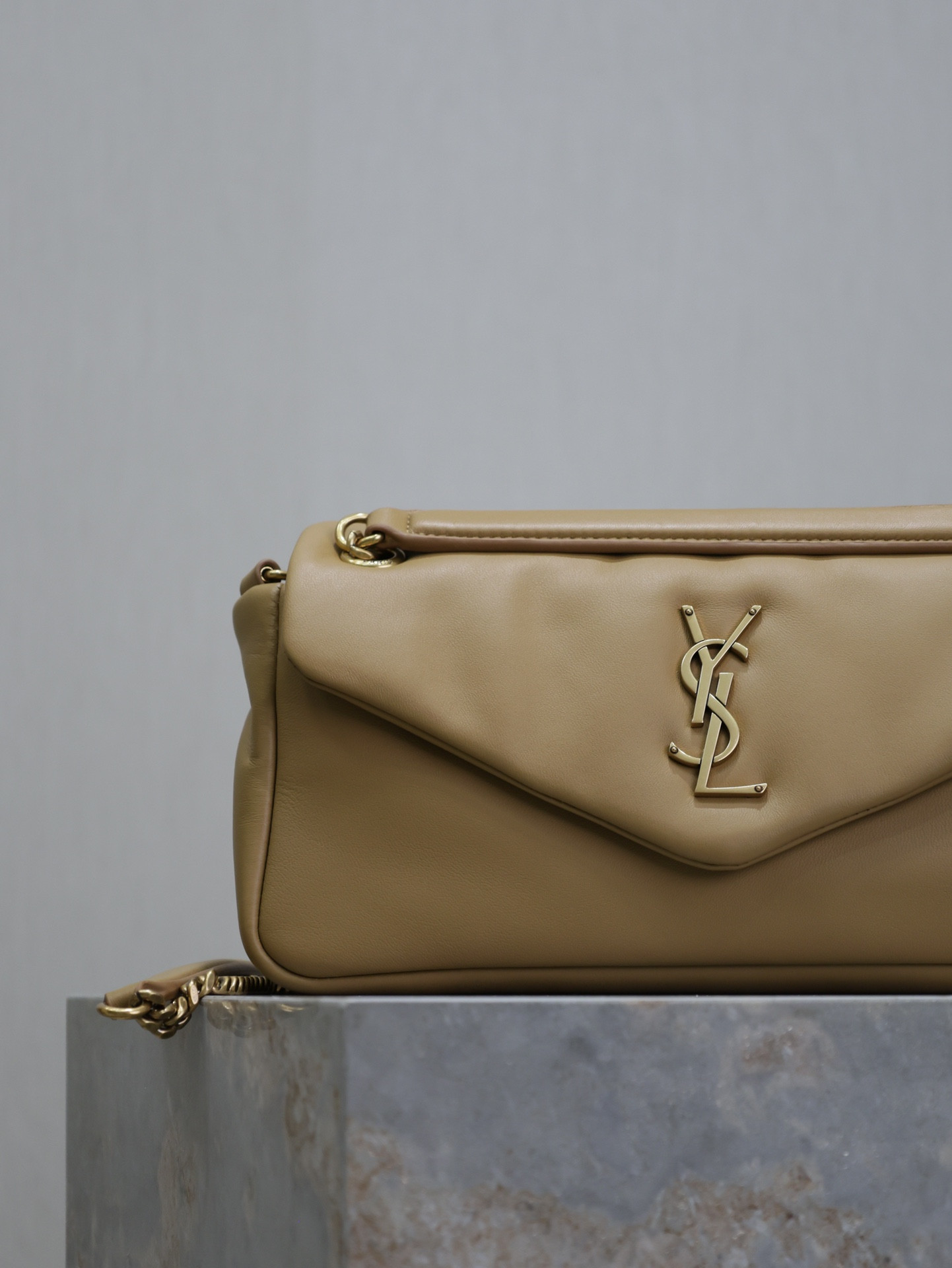 YSL CALYPSO small in plunged lambskin 26x14x7cm - Image 5
