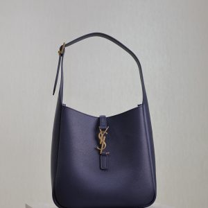 Alternative view of YSL LE 5 ¨¤ 7 supple small IN GRAINED LEATHER 23x22x8.5cm