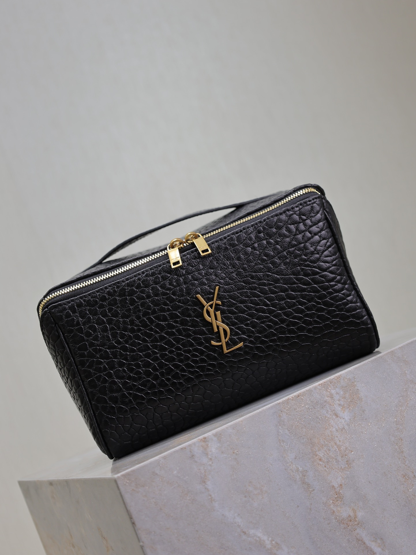 YSL GABY Vanity Case in Grained Leather 21x13x13cm - Image 3