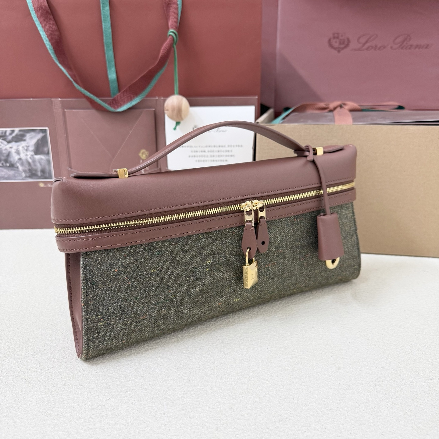 Loro Piana Extra Clutch L29 29x14x3cm - Image 4