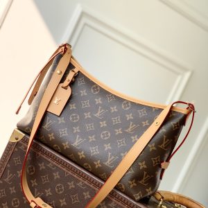LV CarryAll East West M28101 36x19x10cm