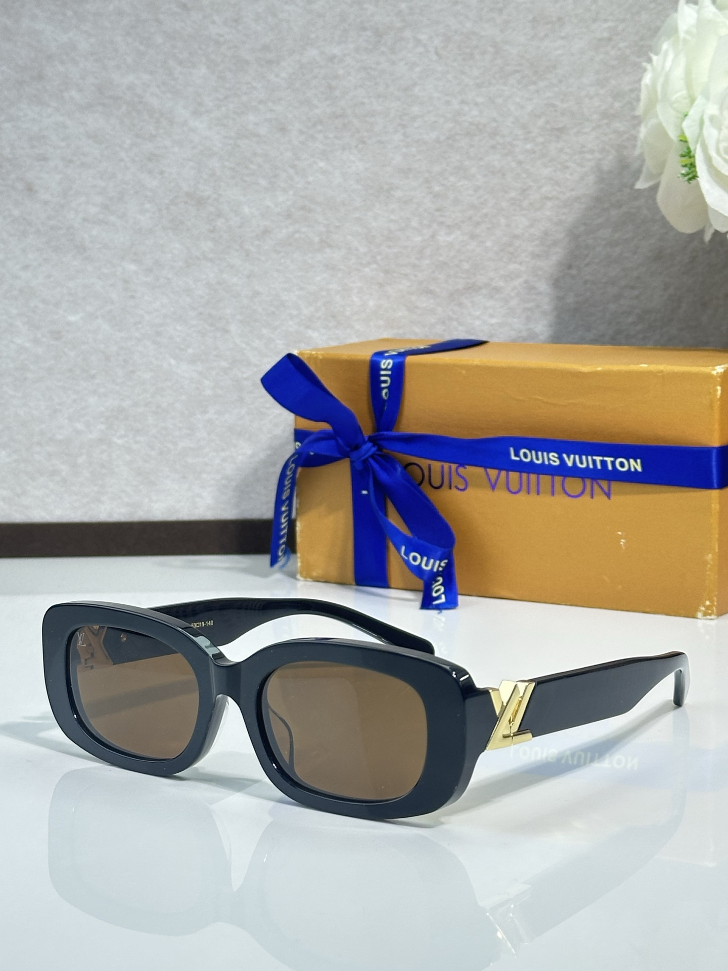 LV Glasses Z3013U 53-19-140 - Image 8