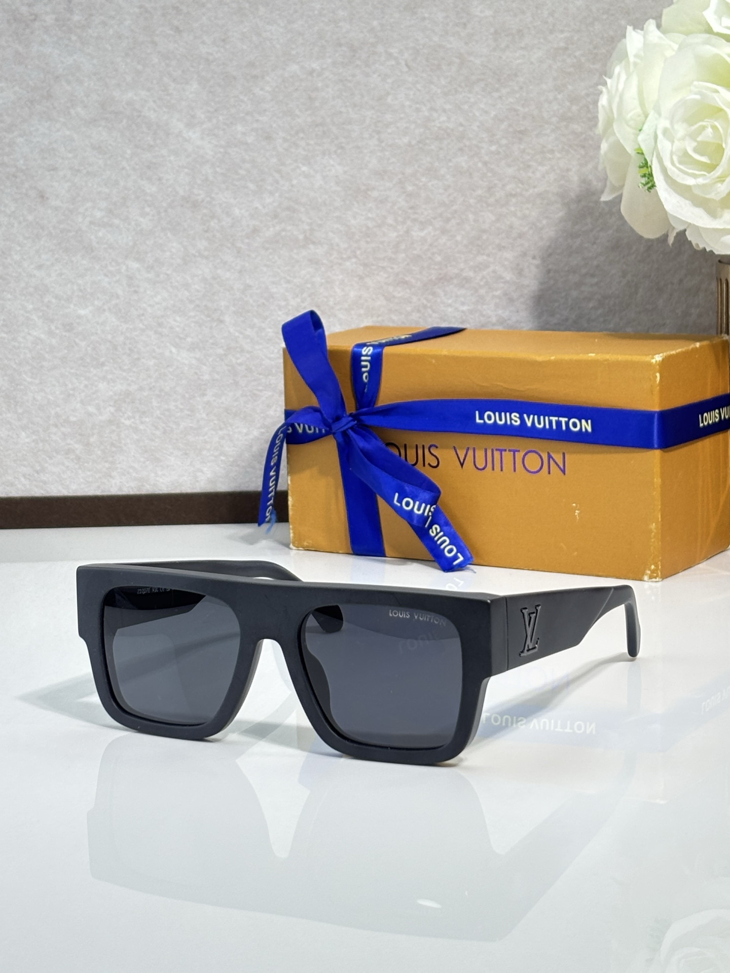 LV Glasses Z2707E Z2125E 55-19-145 - Image 4