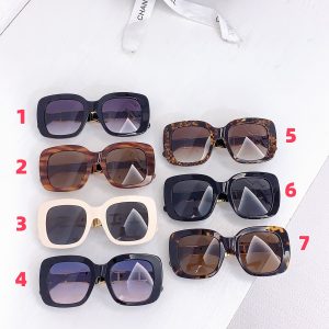 Alternative view of LV Glasses Z2861U 51-22-140