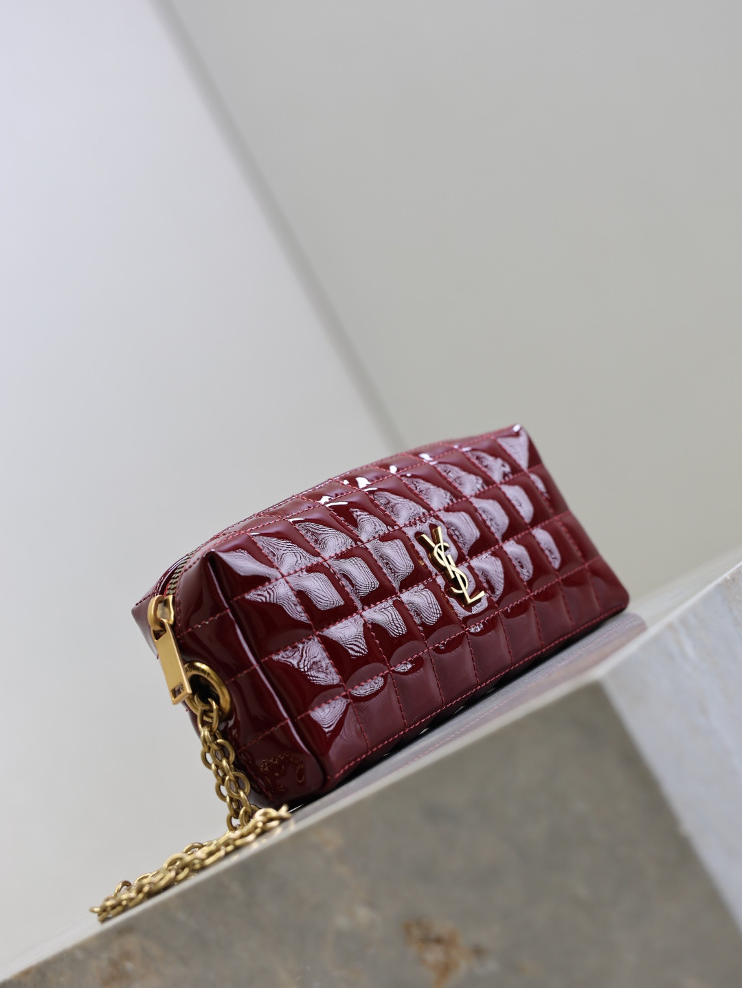 YSL CASSANDRE MATELASS¨¦ CARR¨¦ pouch on chain in shiny 18.5x8.5x4cm - Image 4