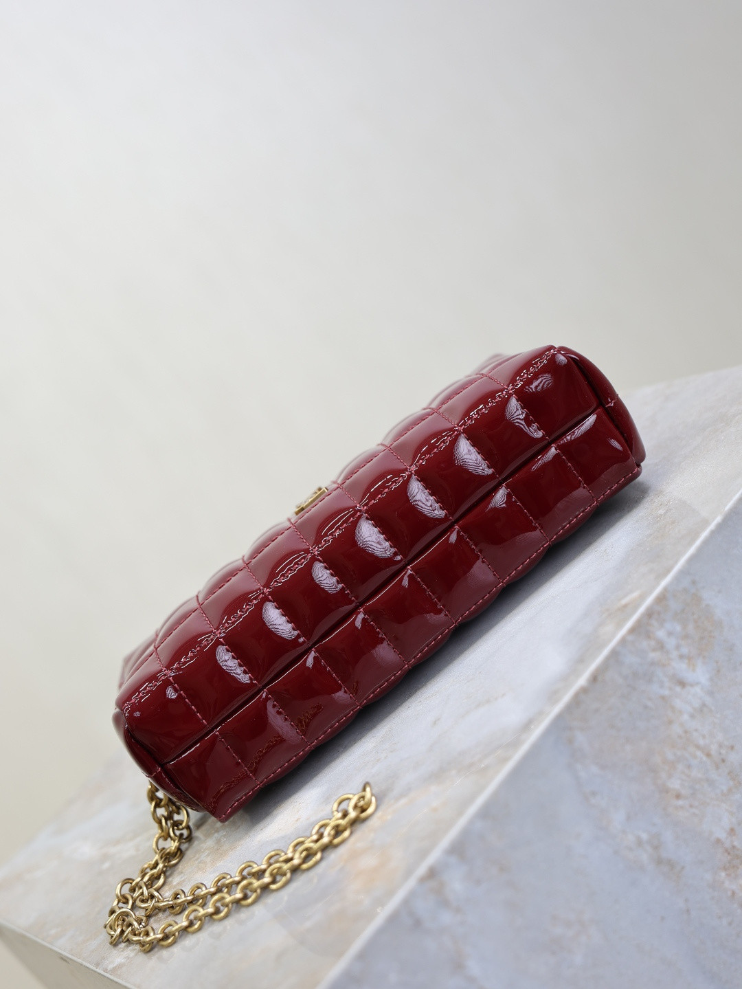YSL CASSANDRE MATELASS¨¦ CARR¨¦ pouch on chain in shiny 18.5x8.5x4cm - Image 10
