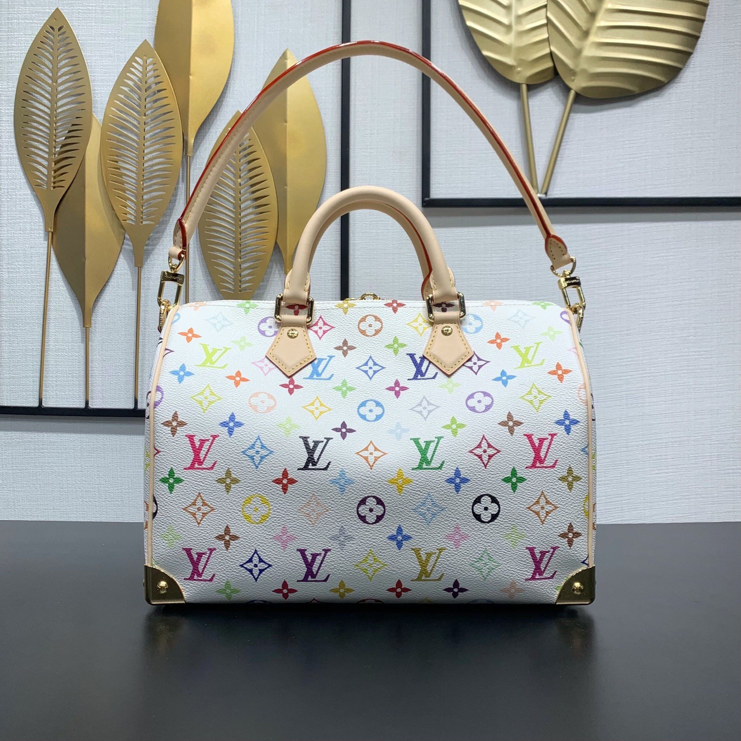 Alternative view of LV x TM Speedy Soft 30 M27789 30x21x17cm