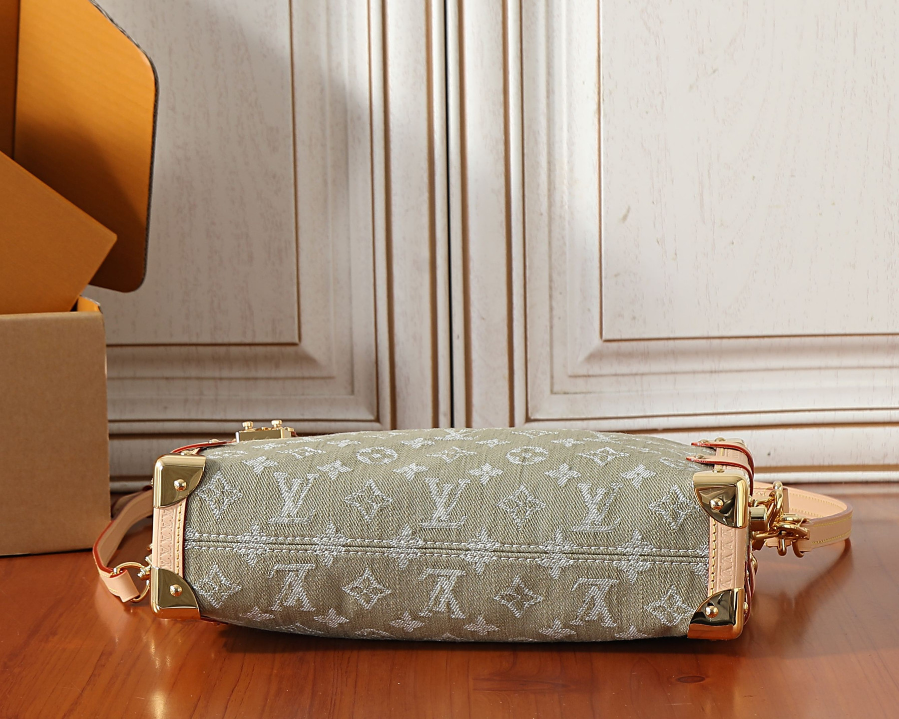 LV Side Trunk MM East West M27451 28x15x7cm - Image 8