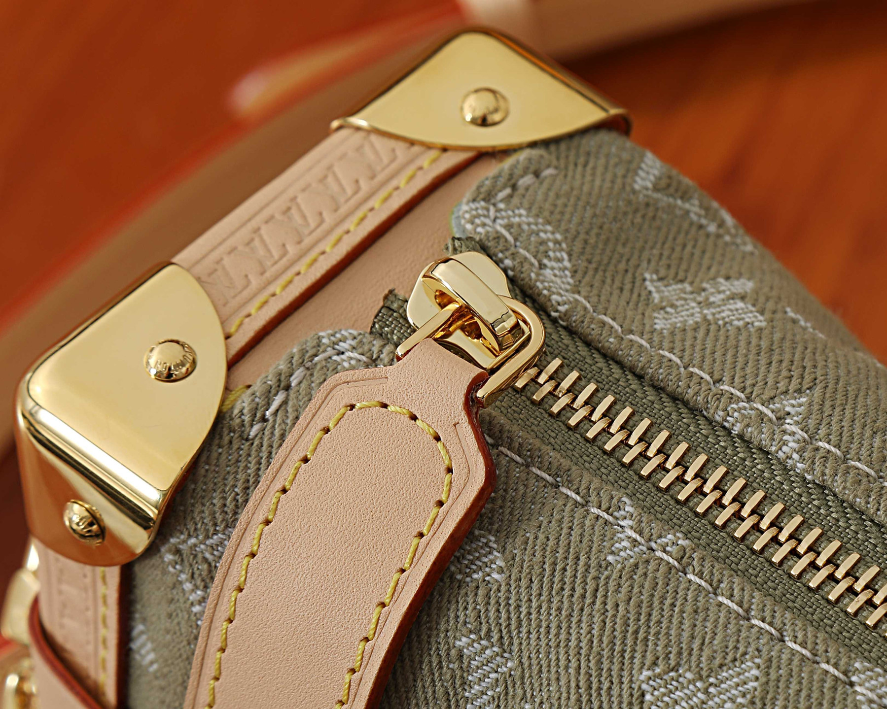 LV Side Trunk MM East West M27451 28x15x7cm - Image 15